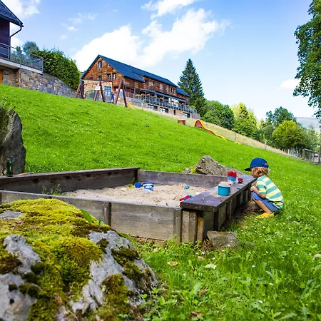 Amenity & فندق Špindlerŭv Mlýn