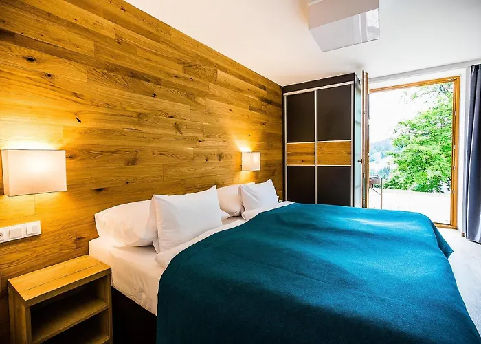 Hotel Amenity & 4*