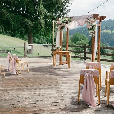 Amenity & מלון 4*