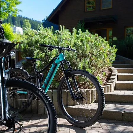 מלון Amenity & 4*