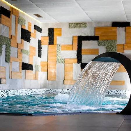 Hotel Amenity & 4*